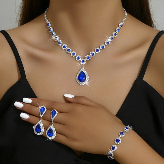 Juego de joyas celestiales - Sol, Luna y Universo