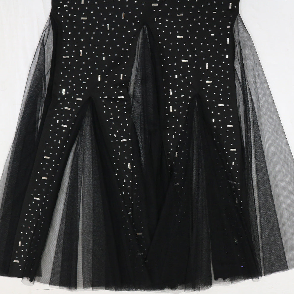 Vestido de cola de pez con tirantes de strass