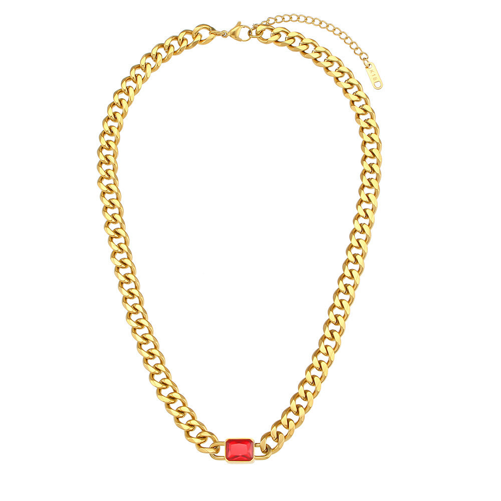 Collar con colgante cuadrado