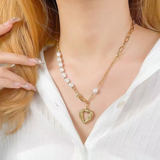 Collar de perlas con cadena apilada