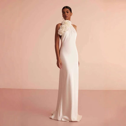 Elegante Vestido Halter con Espalda